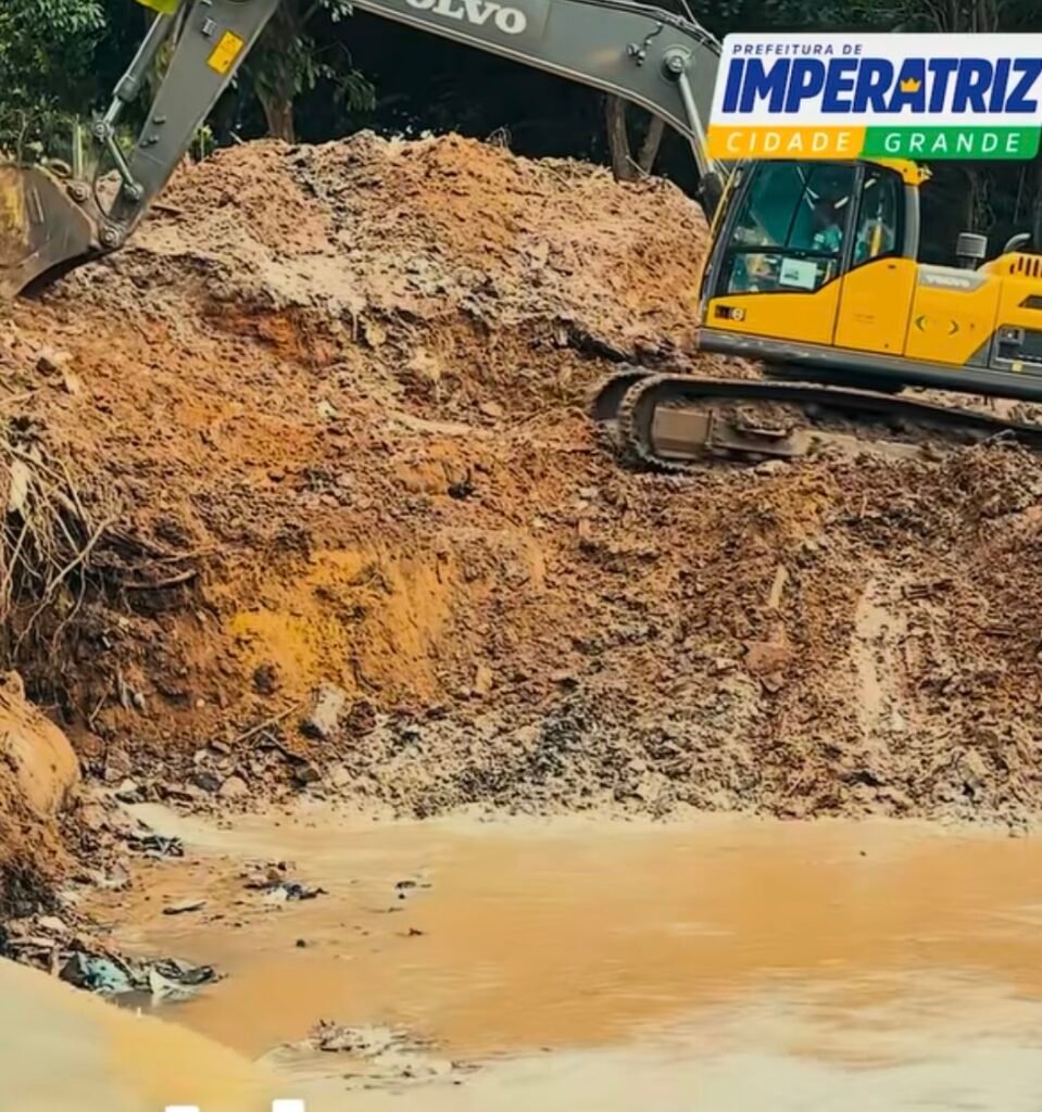 Gestão Rildo Amaral inicia limpeza dos riachos que cortam Imperatriz